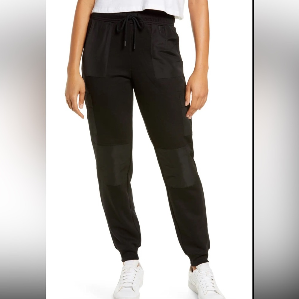 Alo Yoga Cargo Sweatpants